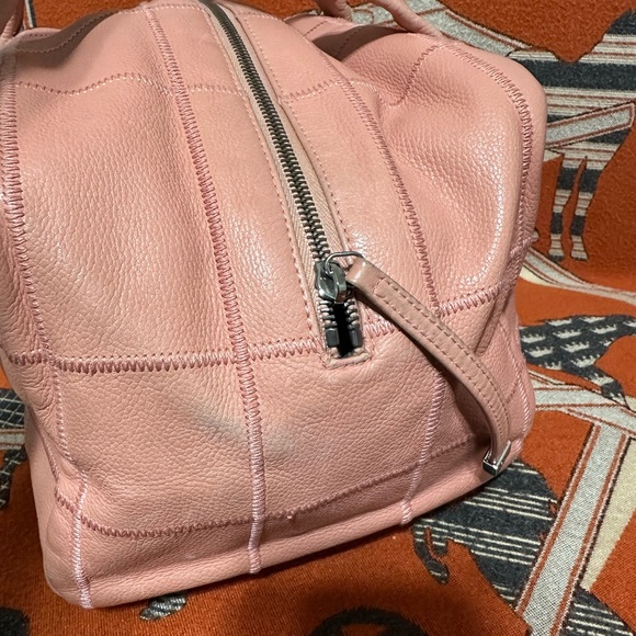 CHANEL Blush Pink Checkered Shoulder Bag - Picture 4 of 16